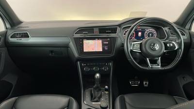 2018 VOLKSWAGEN TIGUAN interior