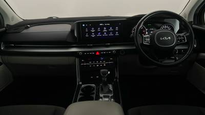 2022 KIA CARNIVAL interior