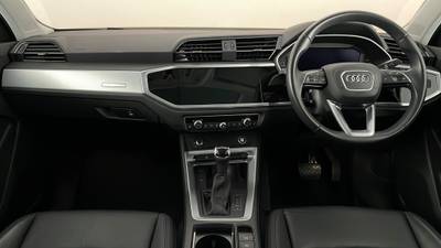 2022 AUDI Q3 interior