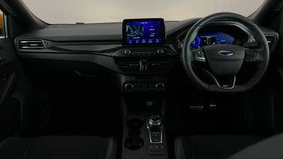 2020 FORD FOCUS interior