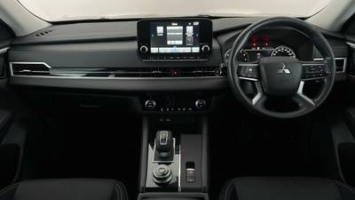 2021 MITSUBISHI OUTLANDER interior