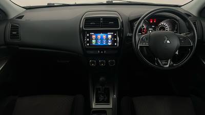 2018 Mitsubishi ASX interior