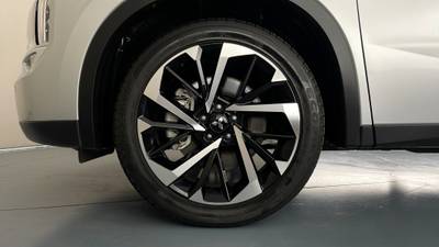 2023 MITSUBISHI OUTLANDER gallery