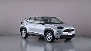 2022 TOYOTA YARIS CROSS