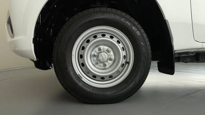 2015 NISSAN NAVARA gallery