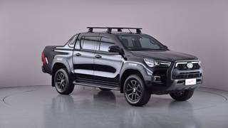 2021 TOYOTA HILUX