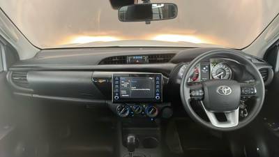2022 TOYOTA HILUX interior