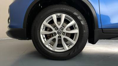 2018 NISSAN X-TRAIL gallery