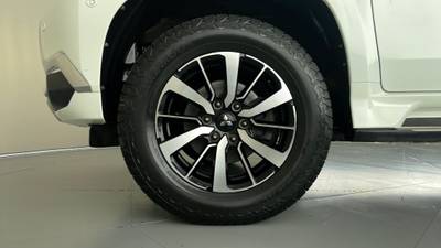 2016 MITSUBISHI PAJERO SPORT gallery