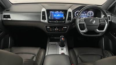 2022 Ssangyong Rexton interior
