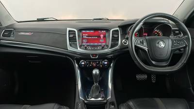 2016 HOLDEN COMMODORE interior