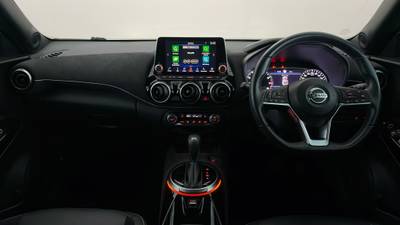 2020 NISSAN JUKE interior