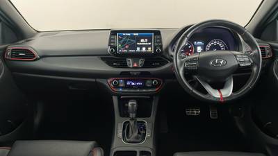 2018 HYUNDAI I30 interior