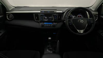 2018 TOYOTA RAV4 interior