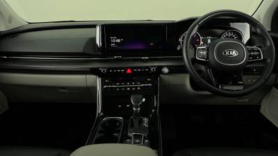 2020 KIA CARNIVAL interior