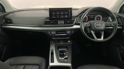 2022 AUDI Q5 interior