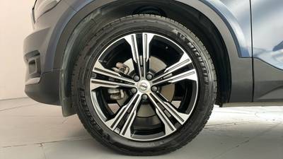 2019 Volvo XC40 gallery