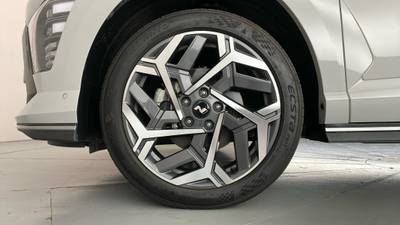 2024 HYUNDAI KONA gallery