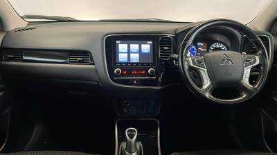 2020 MITSUBISHI OUTLANDER interior