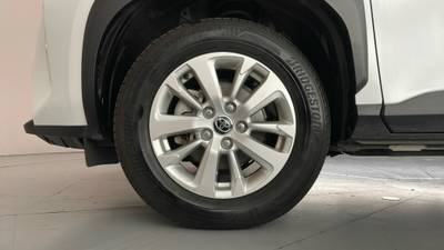 2024 TOYOTA YARIS CROSS gallery