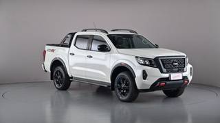 2021 NISSAN NAVARA