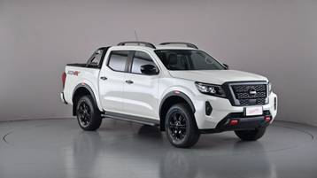 2021 NISSAN NAVARA
