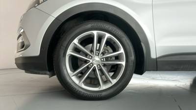 2017 HYUNDAI SANTA FE gallery