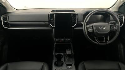 2022 FORD EVEREST interior