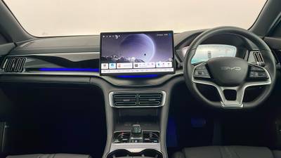 2025 BYD Sealion 6 interior