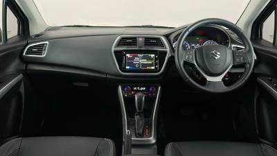 2018 SUZUKI S-CROSS interior
