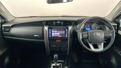 2016 TOYOTA FORTUNER interior