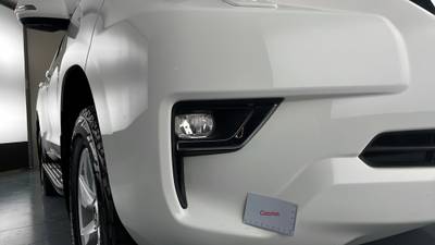 2022 TOYOTA LANDCRUISER PRADO imperfections
