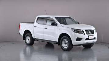 2020 NISSAN NAVARA
