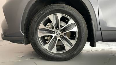 2023 Toyota Kluger gallery