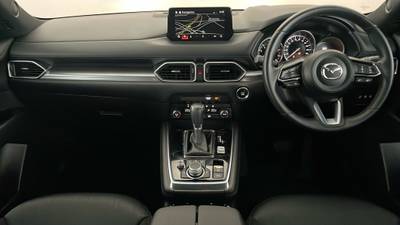 2022 MAZDA CX-8 interior