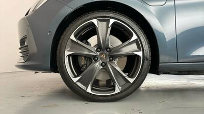 2023 CUPRA LEON gallery