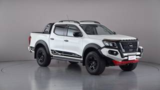 2022 NISSAN NAVARA