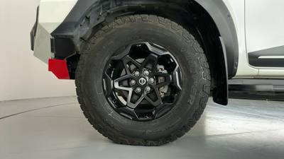 2022 NISSAN NAVARA gallery