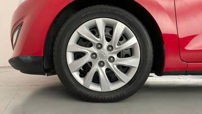 2013 HYUNDAI I30 gallery