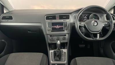 2016 VOLKSWAGEN GOLF interior
