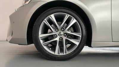 2019 LEXUS IS300H gallery