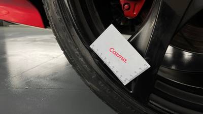 2016 HOLDEN COMMODORE imperfections