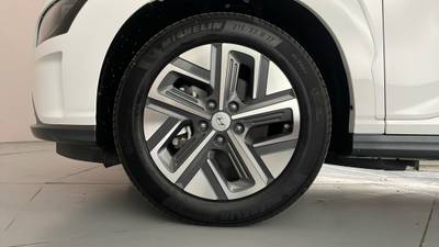 2023 HYUNDAI KONA gallery